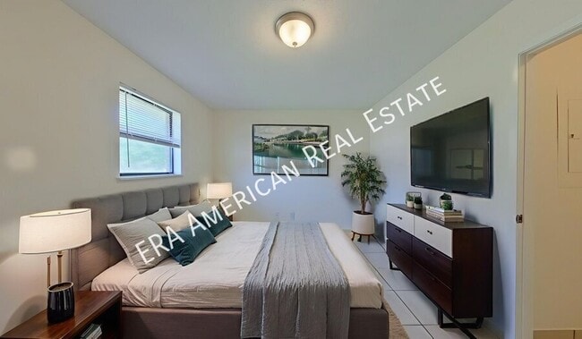 Building Photo - 126 Twin Trees Dr