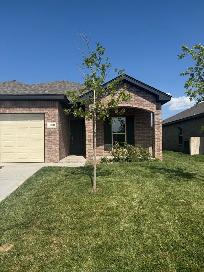 Primary Photo - Large 3bedroom 2 bathroom New built 2025 1...