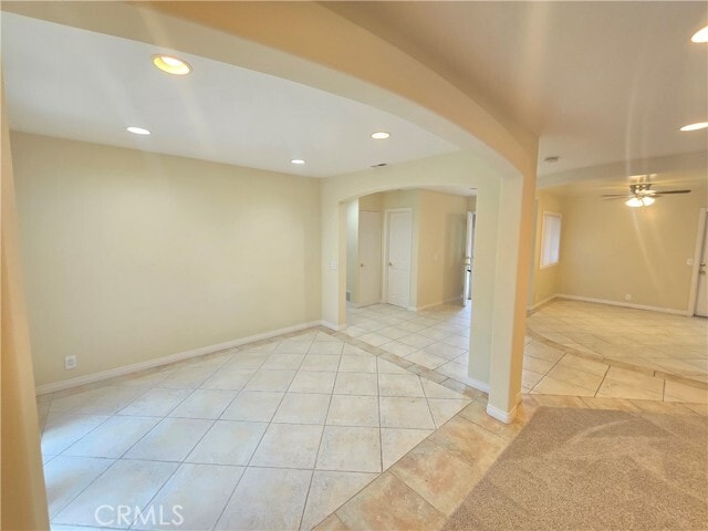 Building Photo - 10362 Shalom Dr