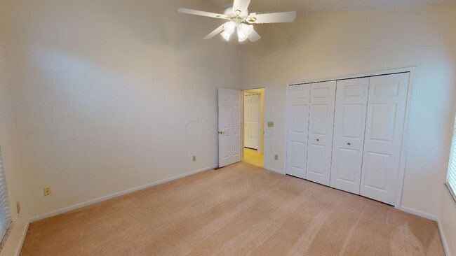 Building Photo - 6498 Ringsend Ct