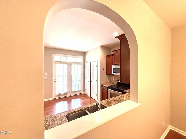 Building Photo - 514 Dragby Ln