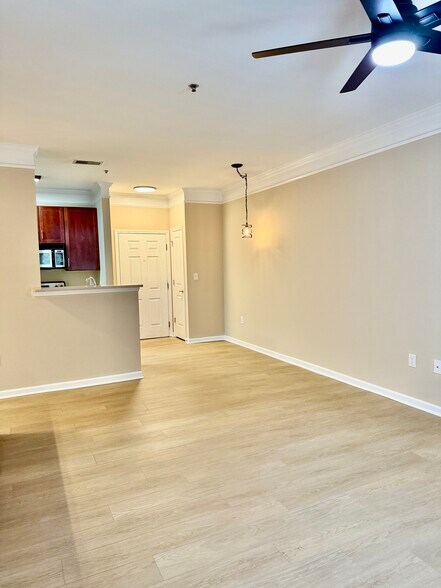 Building Photo - 1755 Central Park Rd