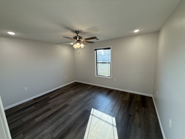 Building Photo - 36 Despain Ct
