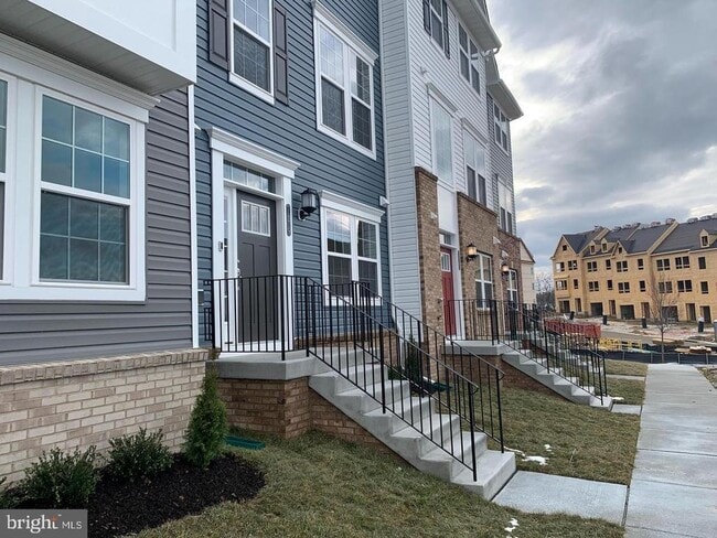 Building Photo - 7881 Barrensdale Rd