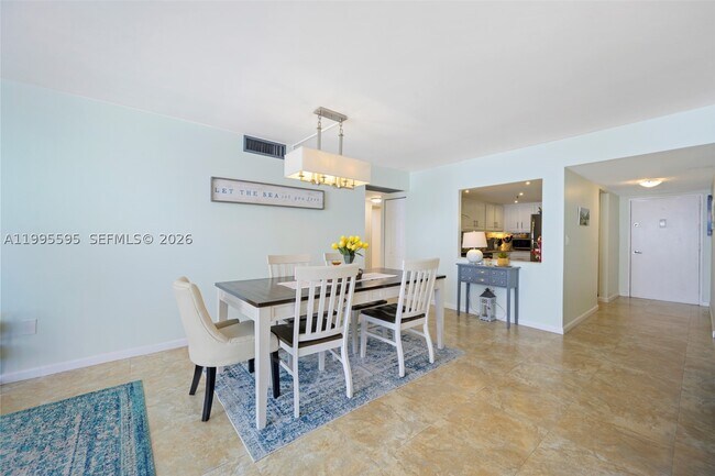 Building Photo - 20515 E Country Club Dr