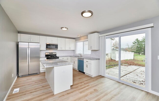 Building Photo - 7006 Shelton Ct