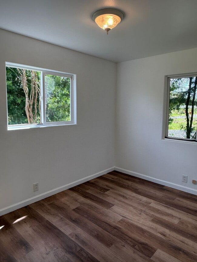 Building Photo - 3BR/2BA Home in Mt. View