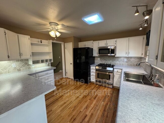 Building Photo - 203 Saddlemountain Rd