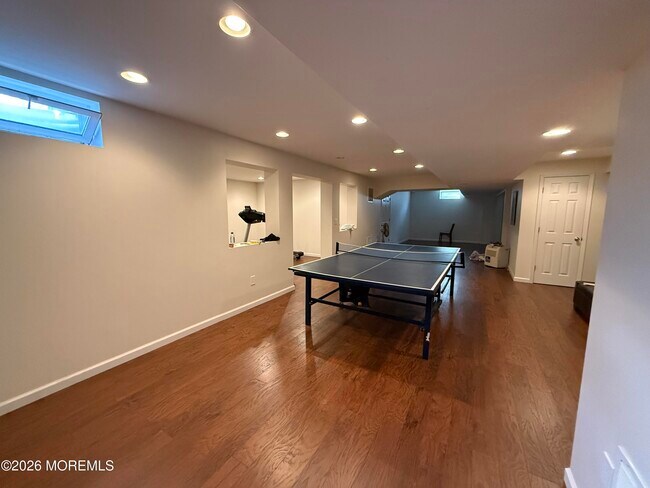 Building Photo - 8 Bennett Ct