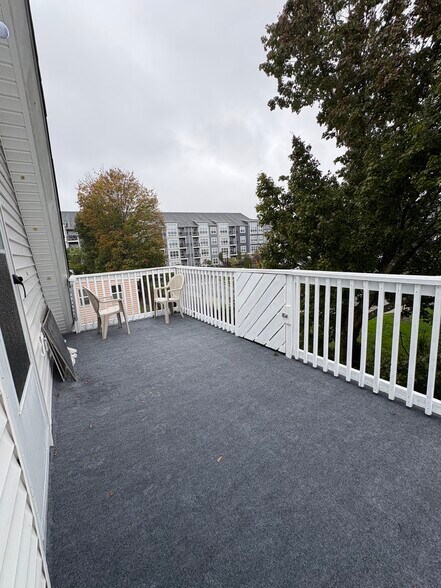 Building Photo - 22 Plimpton Ave