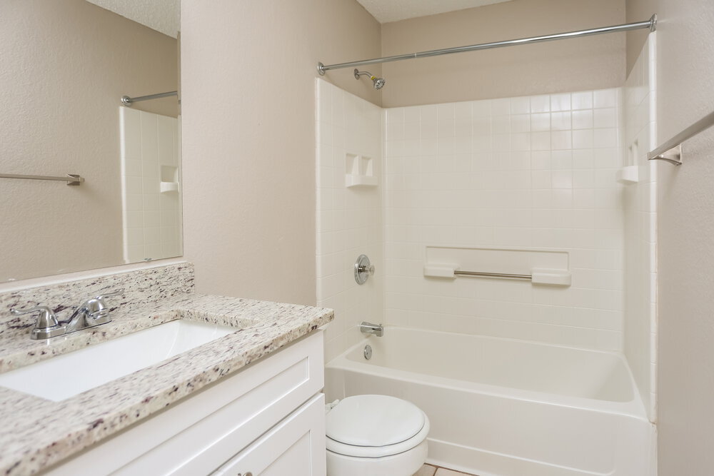 Building Photo - 948 Fenway Ln