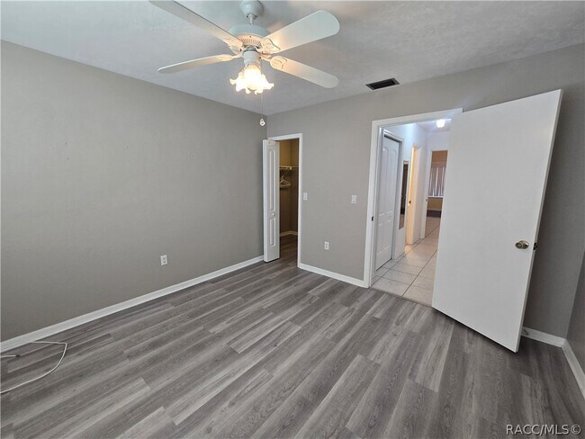 Building Photo - 2280 N Hardee Point