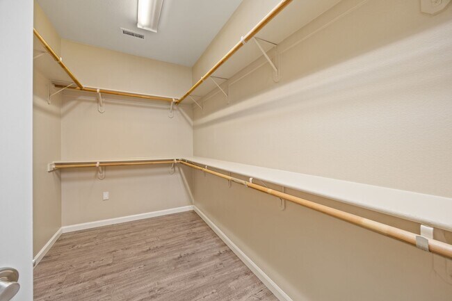 Building Photo - **Charming Home for Rent in Damonte Ranch**
