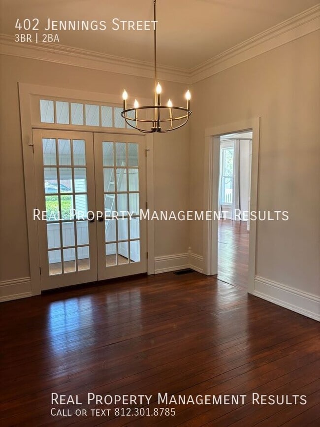 Building Photo - 402 W Jennings St