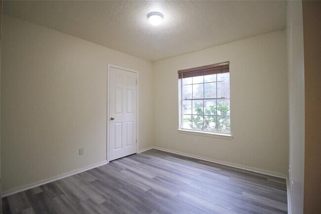 Building Photo - 21826 Raven Tree Ct