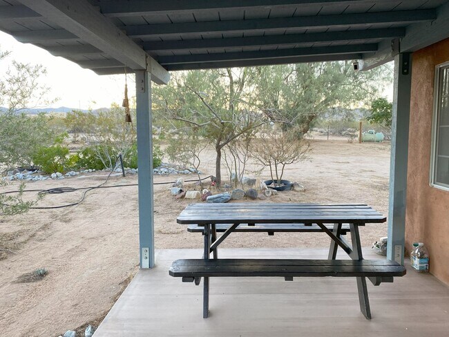 Building Photo - Charming 3-Bedroom Home for Rent in Lander...