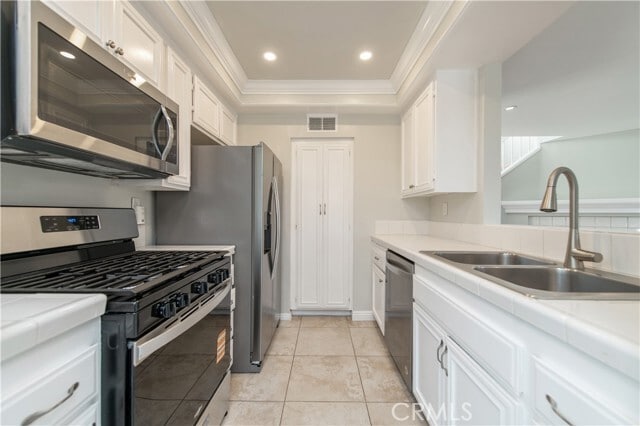 Building Photo - 76 Christamon S