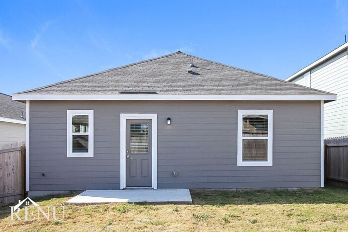 Building Photo - 13615 Summer Light