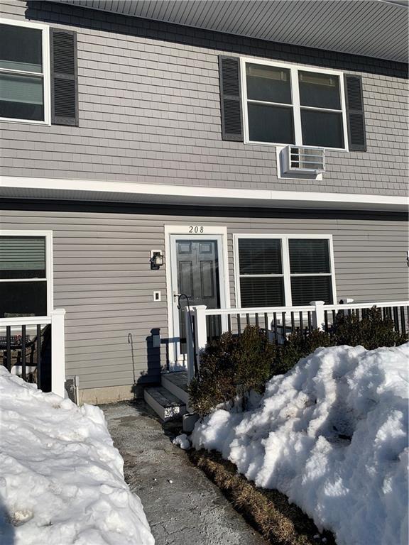 Building Photo - 200 Post Rd