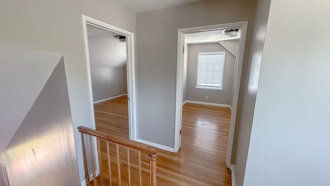 Building Photo - For rent! This charming 4-bedroom, 3-bathr...