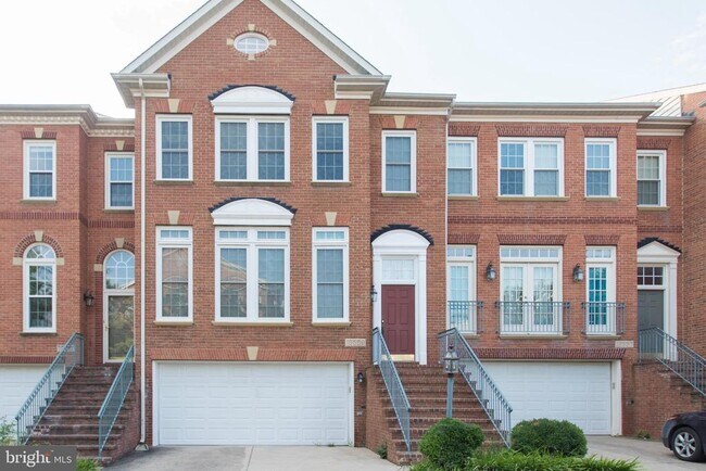 Building Photo - 13559 Flowerfield Dr