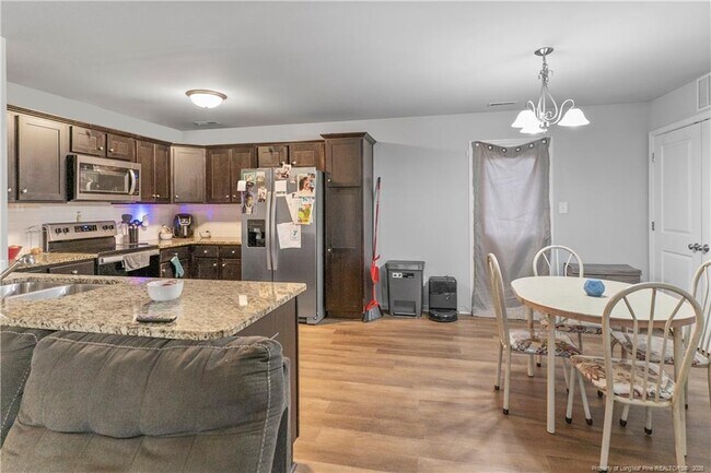 Building Photo - 140 Denning Farms Ln