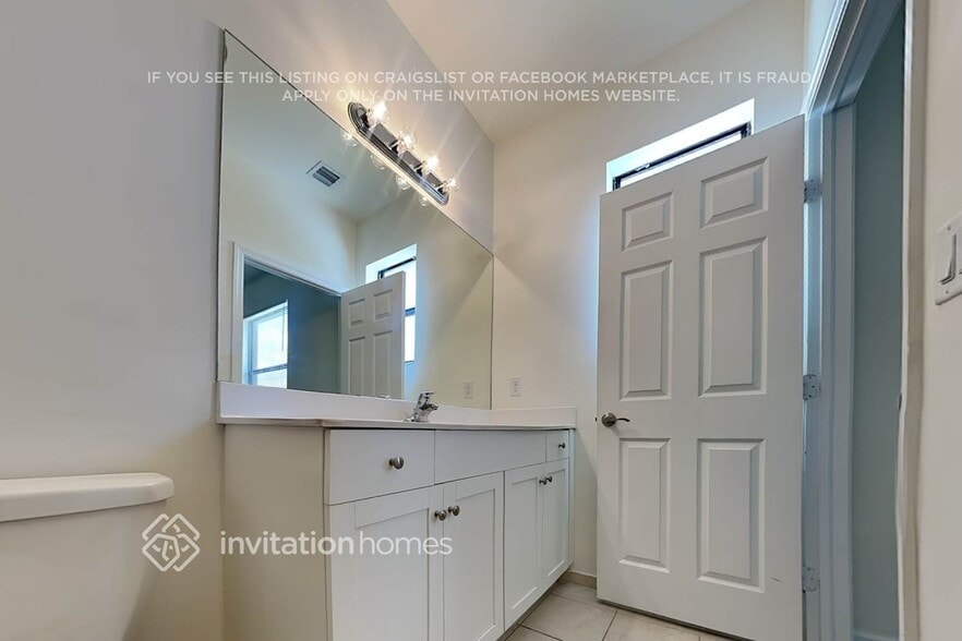 Building Photo - 10554 W 33rd Way