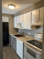 Building Photo - 339 Willowbrooke Dr