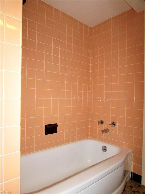 Building Photo - 11509 Lake Ave