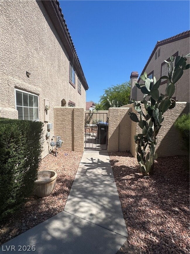 Building Photo - 2604 Autumn Blaze Ave