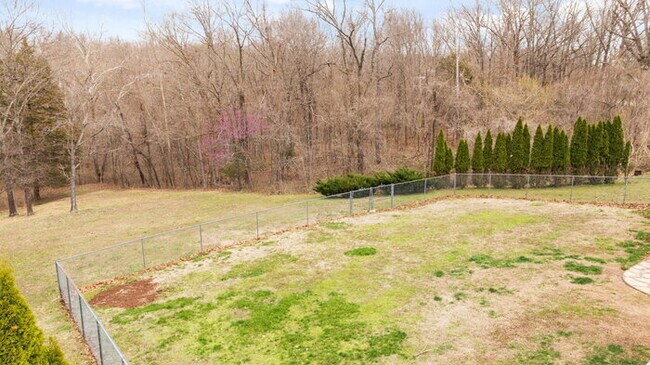 Building Photo - "Charming 2-Bed Home with Scenic Views and...