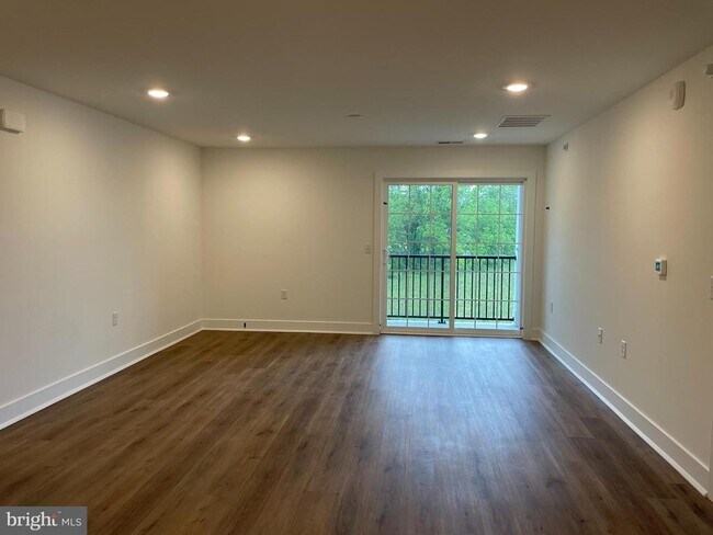 Building Photo - 5302 MARY ASHBY Way