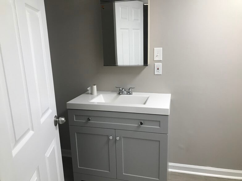 Bathroom with Washer/Dryer Hook up - 1110 Broad St