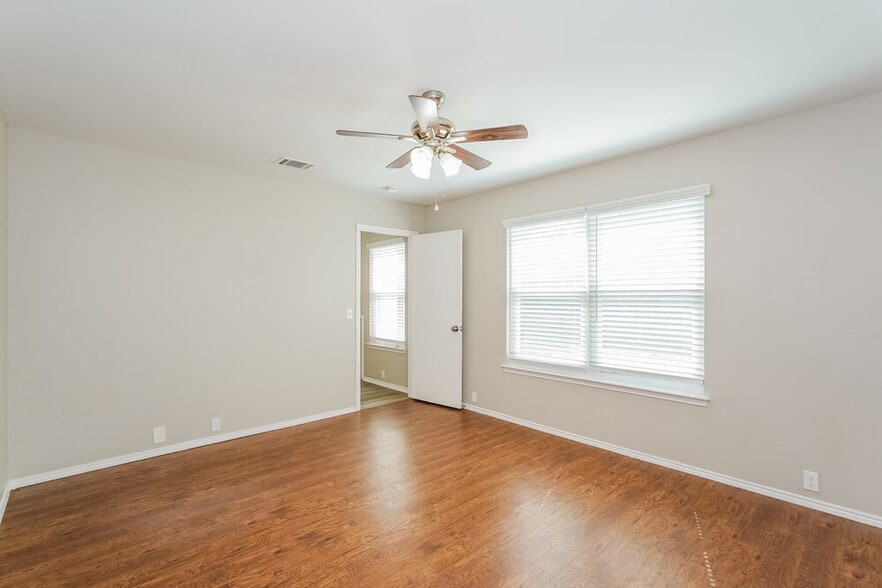 Building Photo - 3313 Teasbend Ct