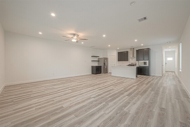Building Photo - 3012 Skyline Mesa Dr