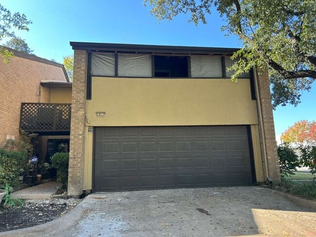 Building Photo - 1817 Pueblo Pl