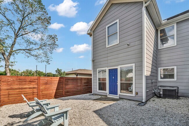 Building Photo - 3925 Lowden St