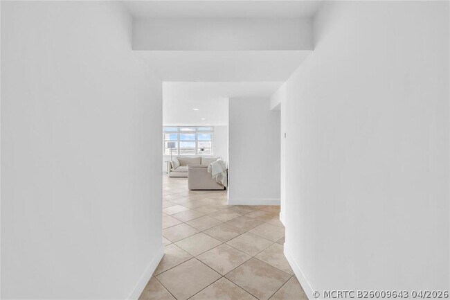 Building Photo - 2750 NE 183rd St