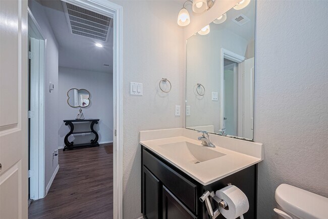 Building Photo - 21018 Whitehaven Bluff Trail