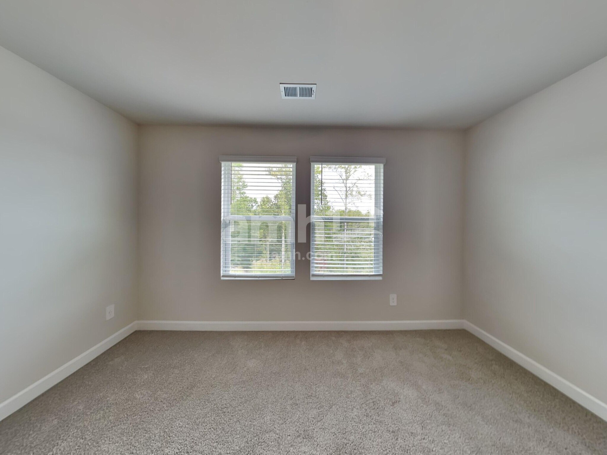 Building Photo - 237 Maxwell Dr