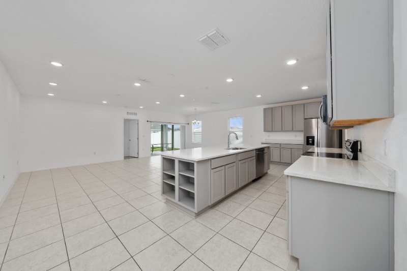 Building Photo - 557 Pawnee Ct