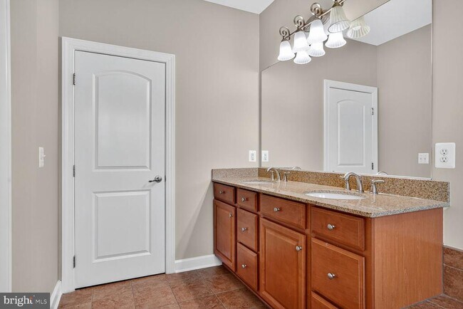 Building Photo - 21285 Park Grove Terrace