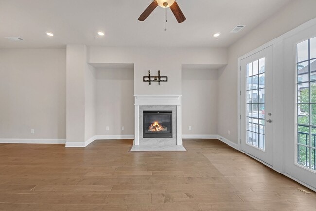 Building Photo - Chic Atlanta Area Townhome