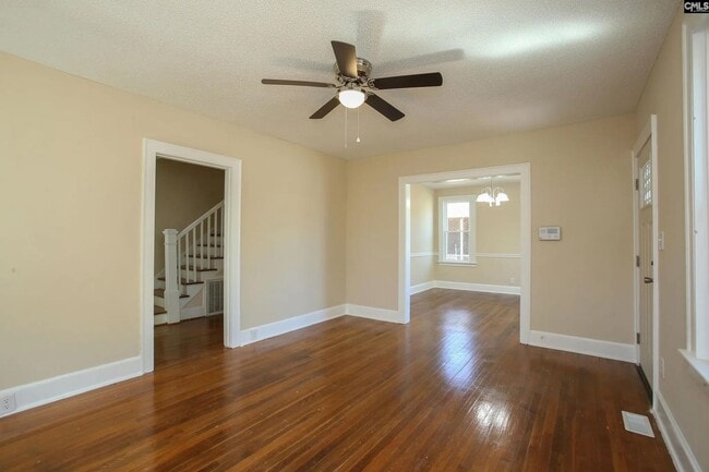 Building Photo - Charming 3-Bedroom Home in the Heart of Rosewood – Available July 2026!