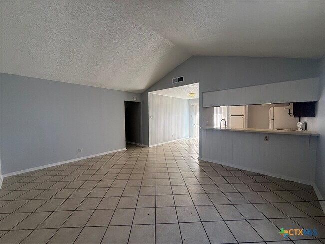 Building Photo - 102 Cockerham St