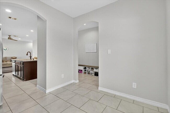 Building Photo - 1818 Secretariat Dr