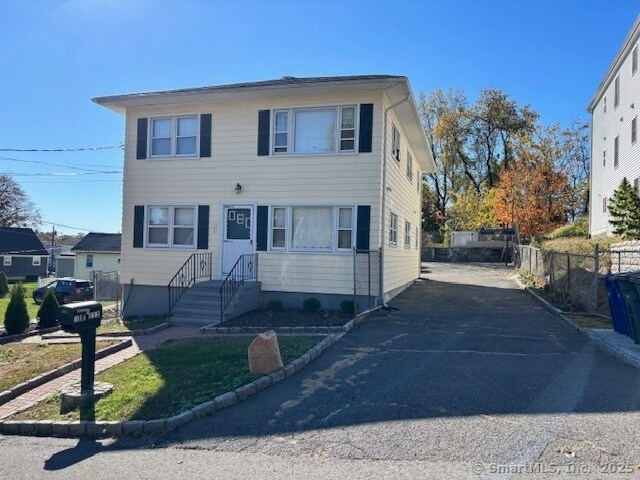 Building Photo - 111 Parkview Ave