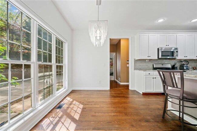 Building Photo - 3338 Hackmatack Dr NW