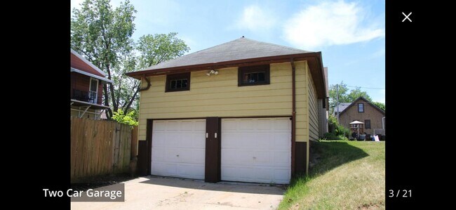 Building Photo - 7300 W Stevenson St