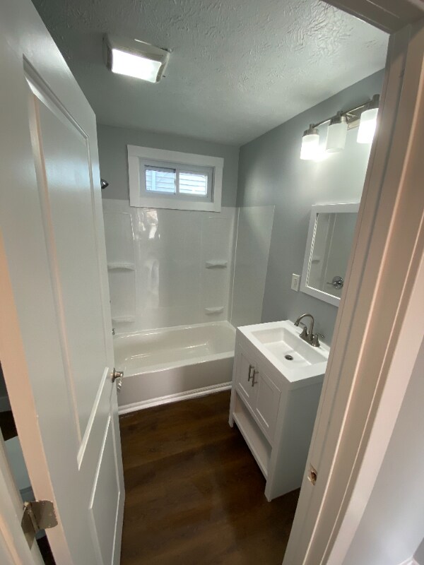 Building Photo - 11939 Triskett Rd